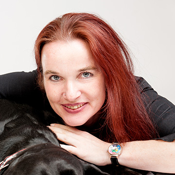Claudia Möllenbruck, Tierheilpraktikerin